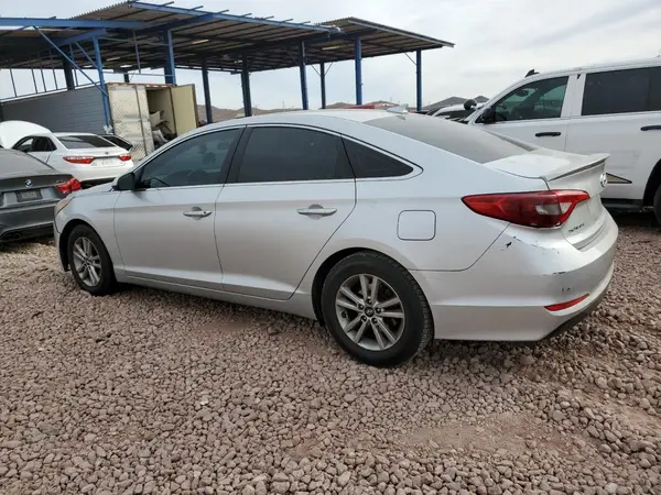 5NPE24AF9HH581331 2017 HYUNDAI SONATA - Image 2