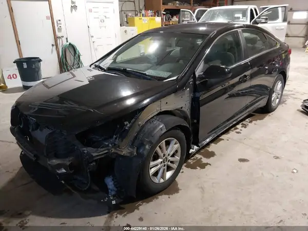 5NPE24AF9HH582320 2017 HYUNDAI SONATA - Image 2