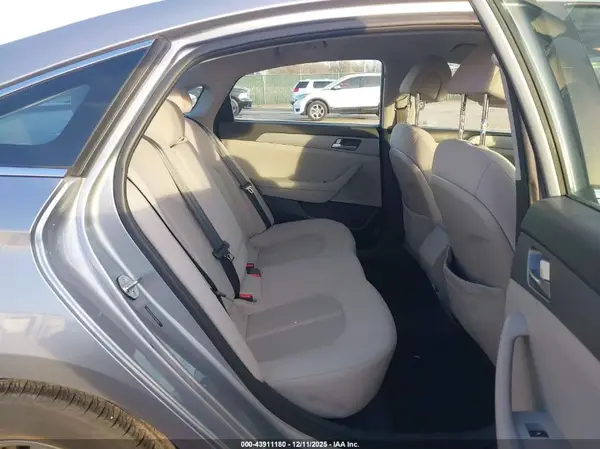 5NPE24AF9HH582611 2017 HYUNDAI SONATA - Image 8