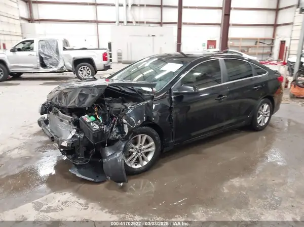 5NPE24AF9HH589722 2017 HYUNDAI SONATA - Image 2