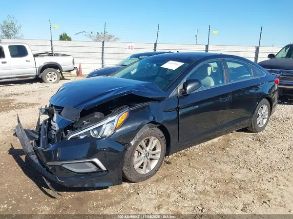 5NPE24AF9HH594256 2017 HYUNDAI SONATA - Image 2
