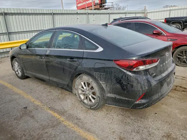 5NPE24AF9JH599950 2018 HYUNDAI SONATA - Image 2