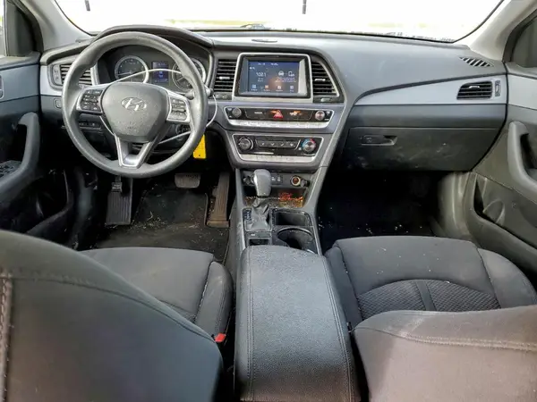 5NPE24AF9JH599950 2018 HYUNDAI SONATA - Image 8