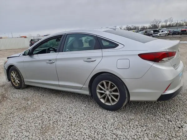 5NPE24AF9JH605293 2018 HYUNDAI SONATA - Image 2