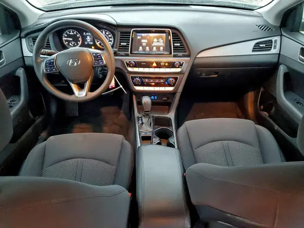 5NPE24AF9JH607268 2018 HYUNDAI SONATA - Image 8