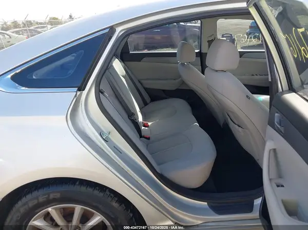 5NPE24AF9JH607755 2018 HYUNDAI SONATA - Image 8