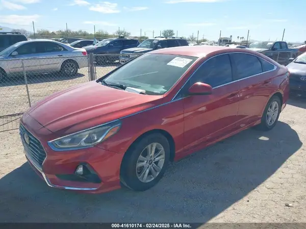 5NPE24AF9JH609084 2018 HYUNDAI SONATA - Image 2