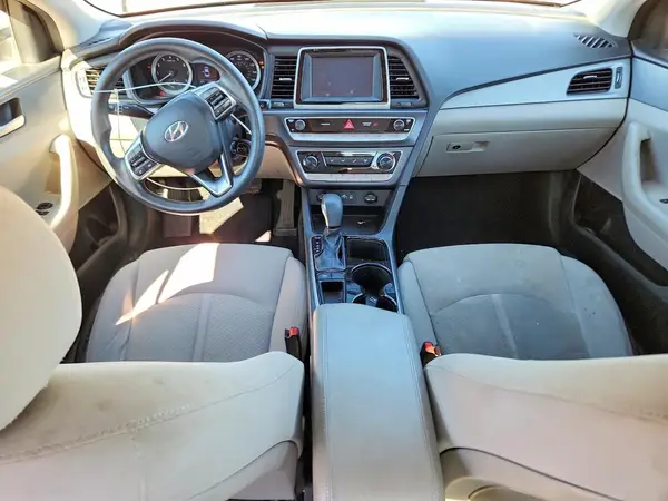 5NPE24AF9JH609179 2018 HYUNDAI SONATA - Image 8