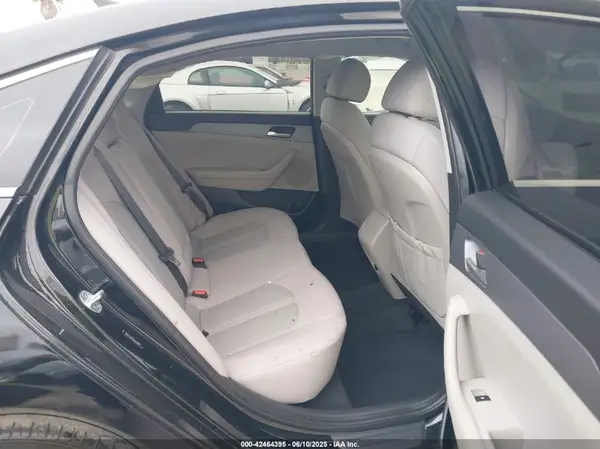 5NPE24AF9JH610980 2018 HYUNDAI SONATA - Image 8