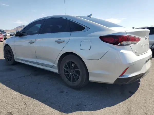 5NPE24AF9JH612213 2018 HYUNDAI SONATA - Image 2