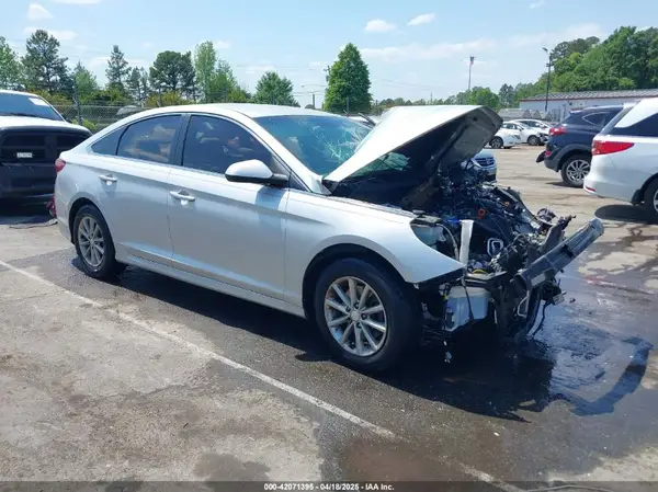 5NPE24AF9JH613622 2018 HYUNDAI SONATA - Image 1