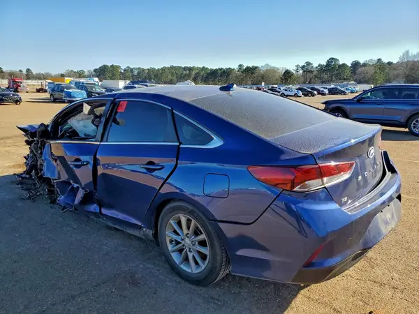 5NPE24AF9JH621607 2018 HYUNDAI SONATA - Image 2