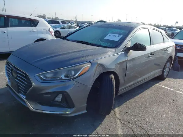 5NPE24AF9JH623745 2018 HYUNDAI SONATA - Image 2