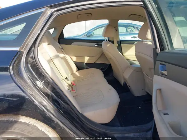 5NPE24AF9JH627519 2018 HYUNDAI SONATA - Image 8