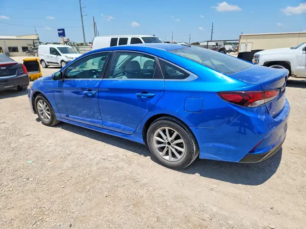 5NPE24AF9JH629996 2018 HYUNDAI SONATA - Image 2
