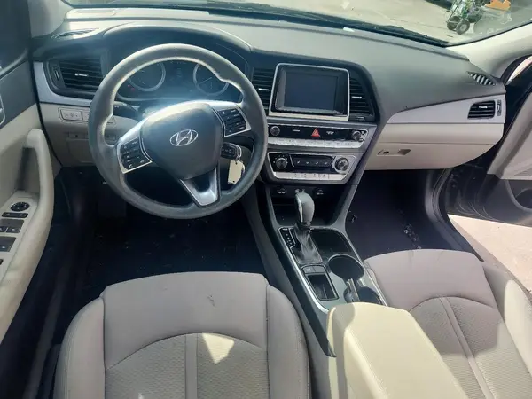 5NPE24AF9JH630131 2018 HYUNDAI SONATA - Image 8