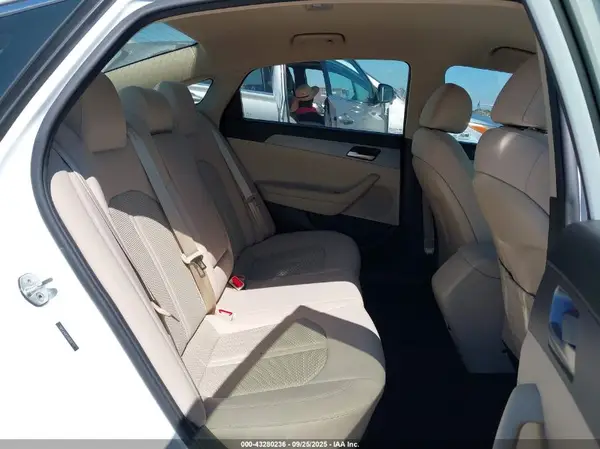 5NPE24AF9JH630212 2018 HYUNDAI SONATA - Image 8