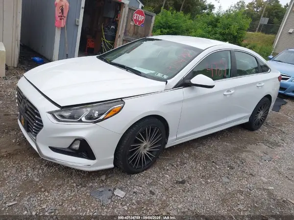 5NPE24AF9JH654106 2018 HYUNDAI SONATA - Image 2