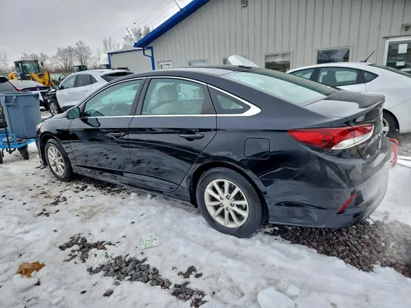 5NPE24AF9JH654557 2018 HYUNDAI SONATA - Image 2