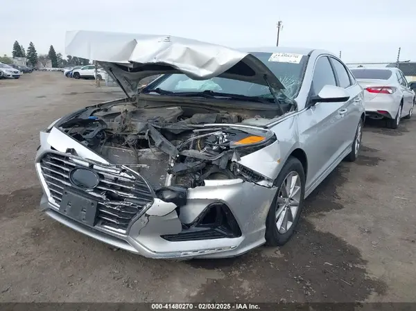 5NPE24AF9JH656616 2018 HYUNDAI SONATA - Image 2
