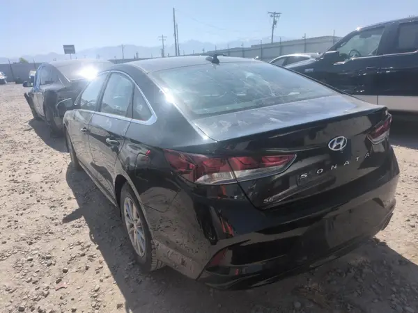 5NPE24AF9JH662884 2018 HYUNDAI SONATA - Image 2
