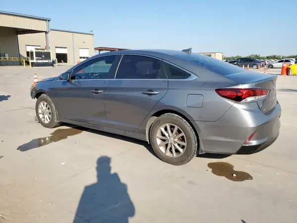 5NPE24AF9JH664263 2018 HYUNDAI SONATA - Image 2