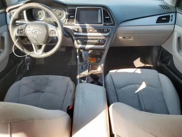 5NPE24AF9JH664263 2018 HYUNDAI SONATA - Image 8
