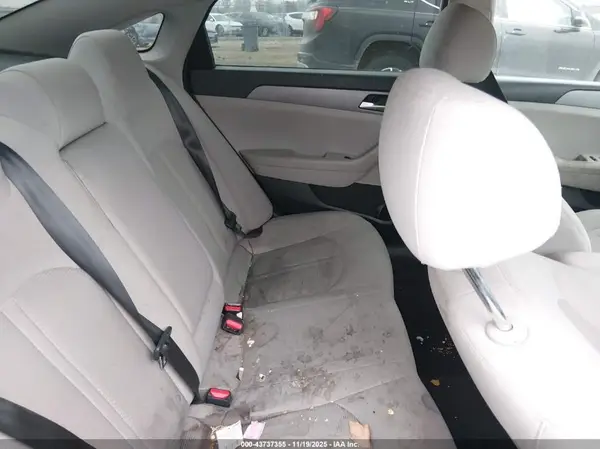 5NPE24AF9JH668832 2018 HYUNDAI SONATA - Image 8