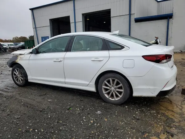 5NPE24AF9JH668927 2018 HYUNDAI SONATA - Image 2