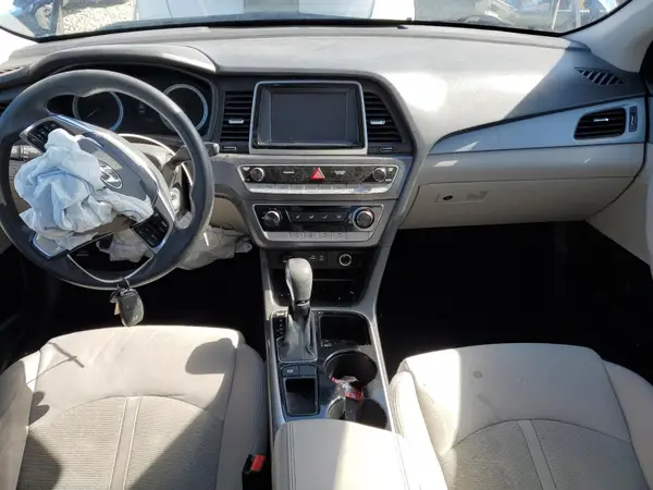 5NPE24AF9JH669639 2018 HYUNDAI SONATA - Image 8