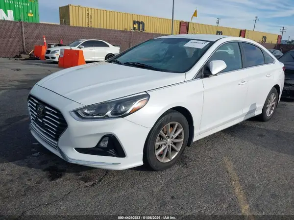 5NPE24AF9JH673142 2018 HYUNDAI SONATA - Image 2