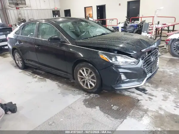 5NPE24AF9JH673660 2018 HYUNDAI SONATA - Image 1