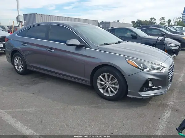 5NPE24AF9JH673805 2018 HYUNDAI SONATA - Image 1
