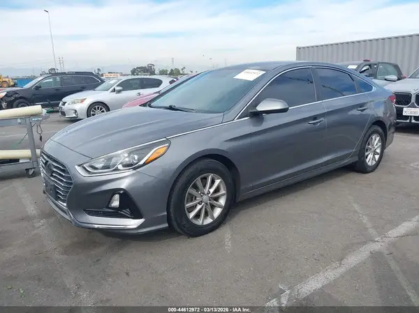 5NPE24AF9JH673805 2018 HYUNDAI SONATA - Image 2