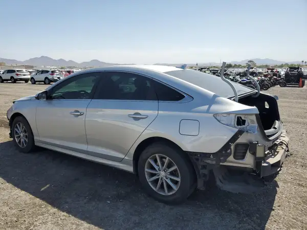 5NPE24AF9JH674453 2018 HYUNDAI SONATA - Image 2