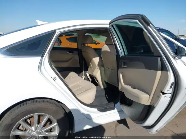 5NPE24AF9JH674520 2018 HYUNDAI SONATA - Image 8