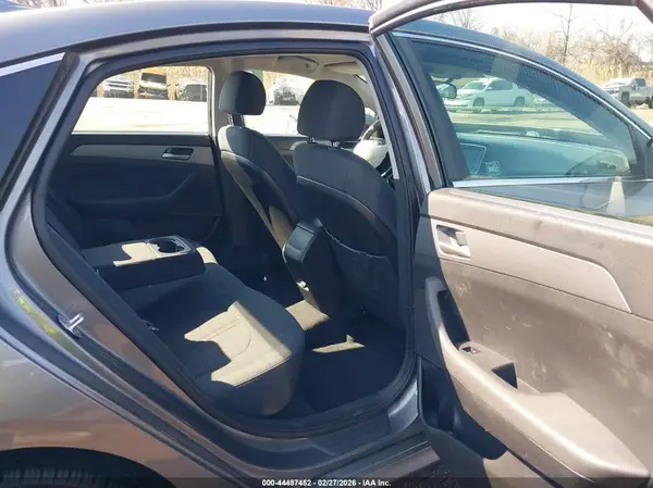 5NPE24AF9JH678552 2018 HYUNDAI SONATA - Image 8