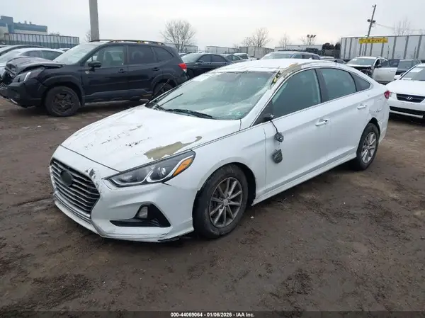 5NPE24AF9JH680477 2018 HYUNDAI SONATA - Image 2