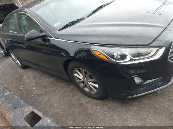 5NPE24AF9JH681502 2018 HYUNDAI SONATA - Image 1