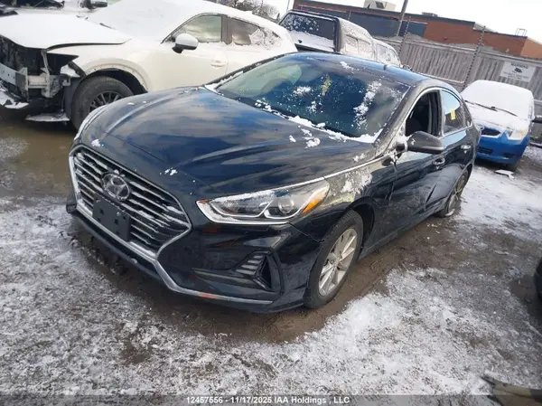 5NPE24AF9JH682214 2018 HYUNDAI SONATA - Image 2