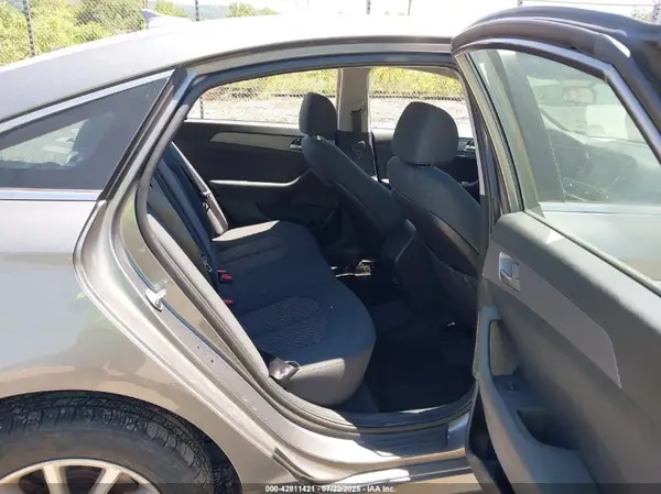 5NPE24AF9JH682729 2018 HYUNDAI SONATA - Image 8