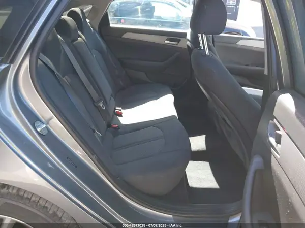 5NPE24AF9JH682732 2018 HYUNDAI SONATA - Image 8