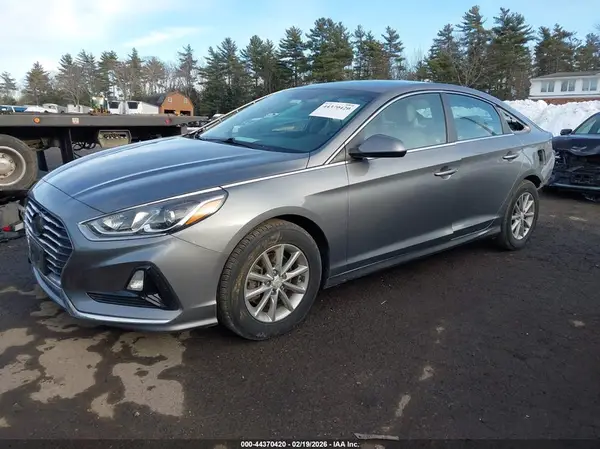 5NPE24AF9JH687722 2018 HYUNDAI SONATA - Image 2