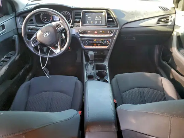 5NPE24AF9JH688949 2018 HYUNDAI SONATA - Image 8