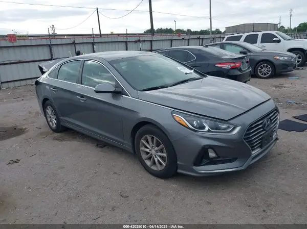 5NPE24AF9JH688952 2018 HYUNDAI SONATA - Image 1