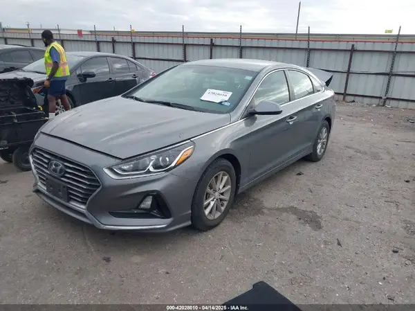 5NPE24AF9JH688952 2018 HYUNDAI SONATA - Image 2