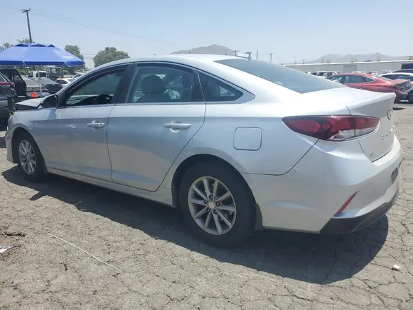 5NPE24AF9JH689843 2018 HYUNDAI SONATA - Image 2