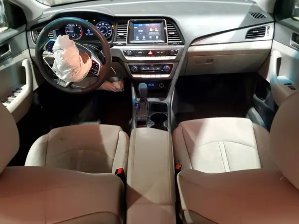 5NPE24AF9JH691897 2018 HYUNDAI SONATA - Image 8