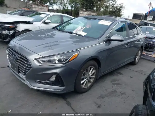 5NPE24AF9JH694086 2018 HYUNDAI SONATA - Image 2