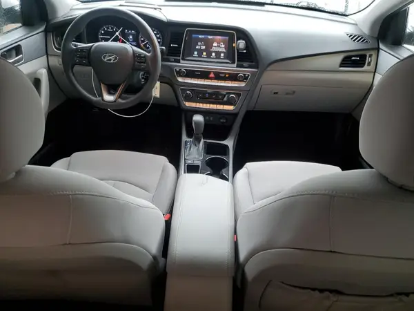 5NPE24AF9JH695495 2018 HYUNDAI SONATA - Image 8